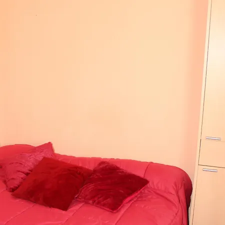 Proche A Avec Terrasse Et Parking - Animaux Admis - Fr-1-706-9 Apartment *
