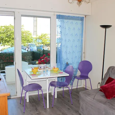 Proche A Avec Terrasse Et Parking - Animaux Admis - Fr-1-706-9