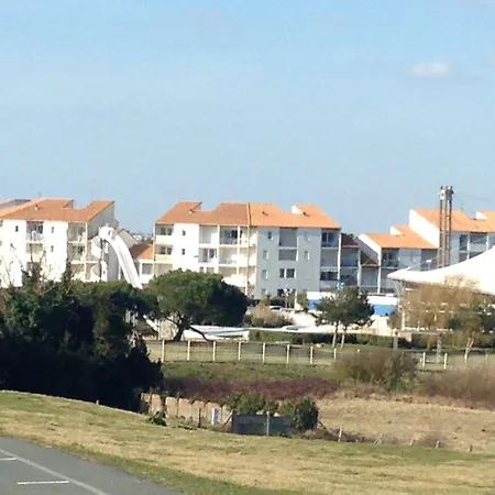Proche A Avec Terrasse Et Parking - Animaux Admis - Fr-1-706-9 * Chatelaillon-Plage